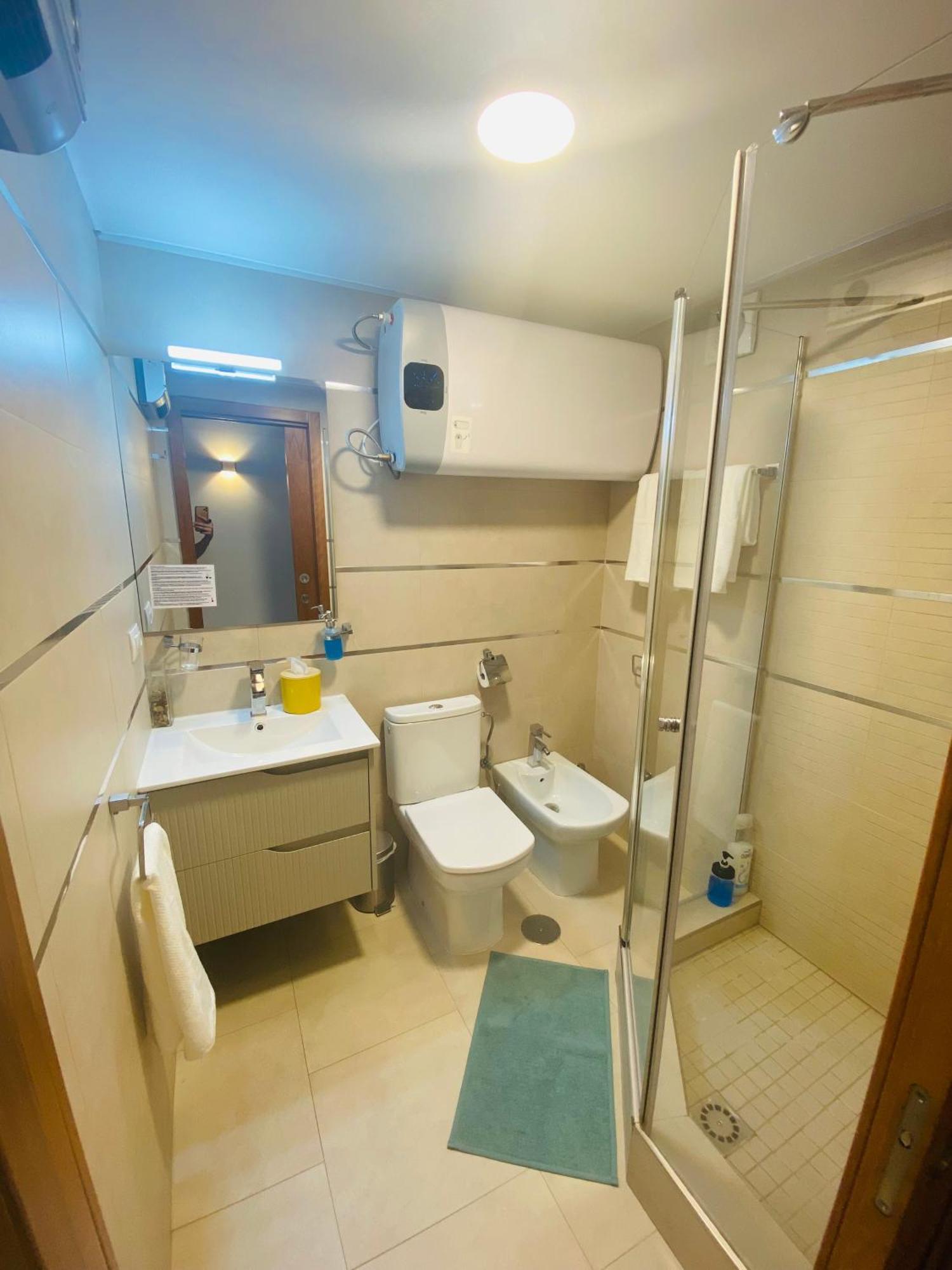Apartamentos Puzzle Madrid Sol Zewnętrze zdjęcie