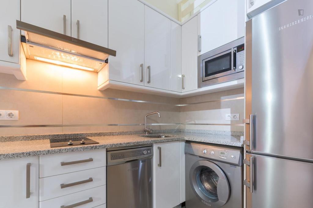 Apartamentos Puzzle Madrid Sol Zewnętrze zdjęcie